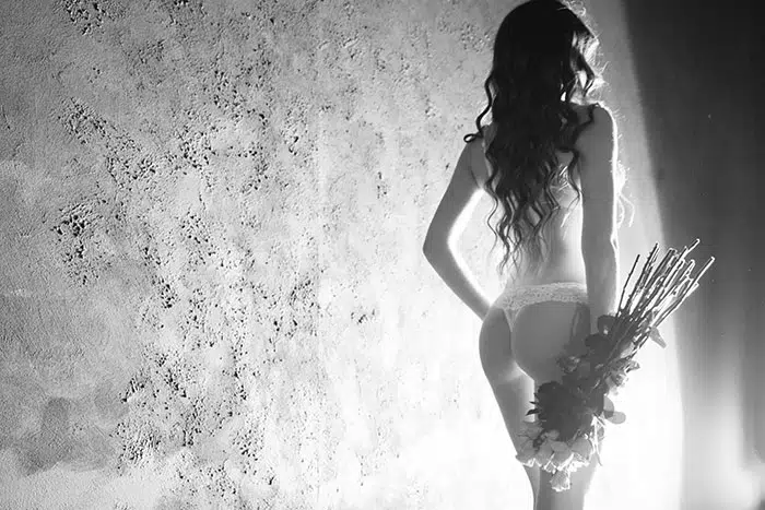 What to wear for a wedding boudoir shoot