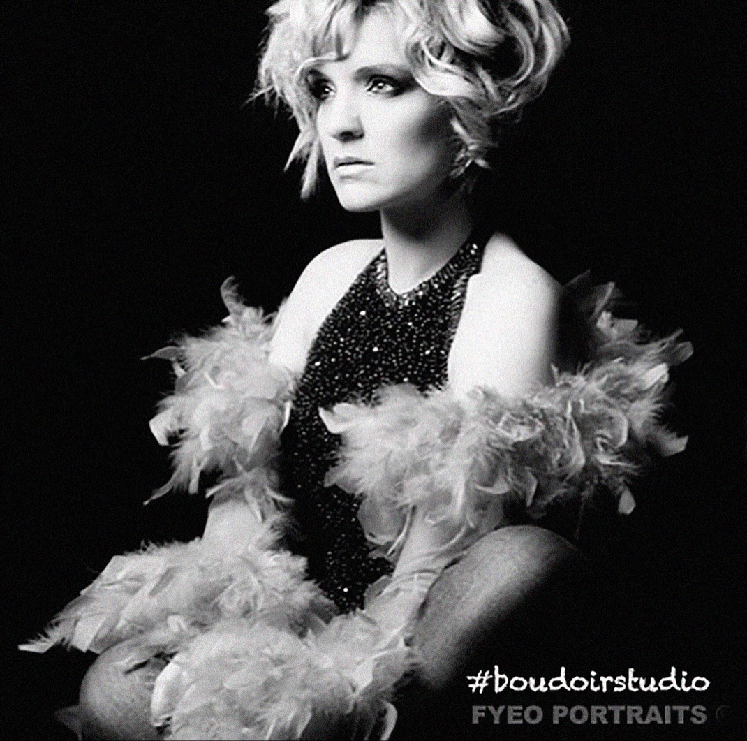 Happy 50th Birthday, Sheridan! 🎉

The best makeup artist a photographer could ever ask for!
Between us, we’ve now racked up 102 years of experience — and what an incredible journey it’s been at FYEO Portraits.