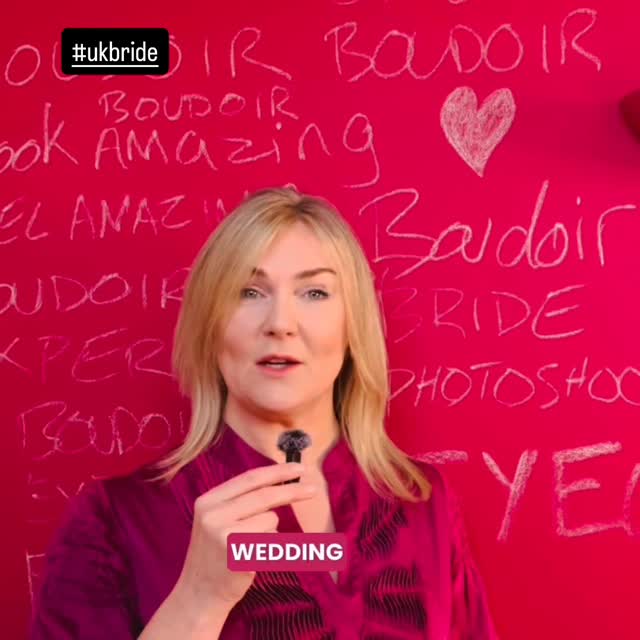 ⭐️ Your Boudoir Bride Photoshoot: My Step by Step Guide…

➡️ Step 1: Book early and plan ahead

Plan your bridal boudoir shoot at least a couple of months before your wedding day.