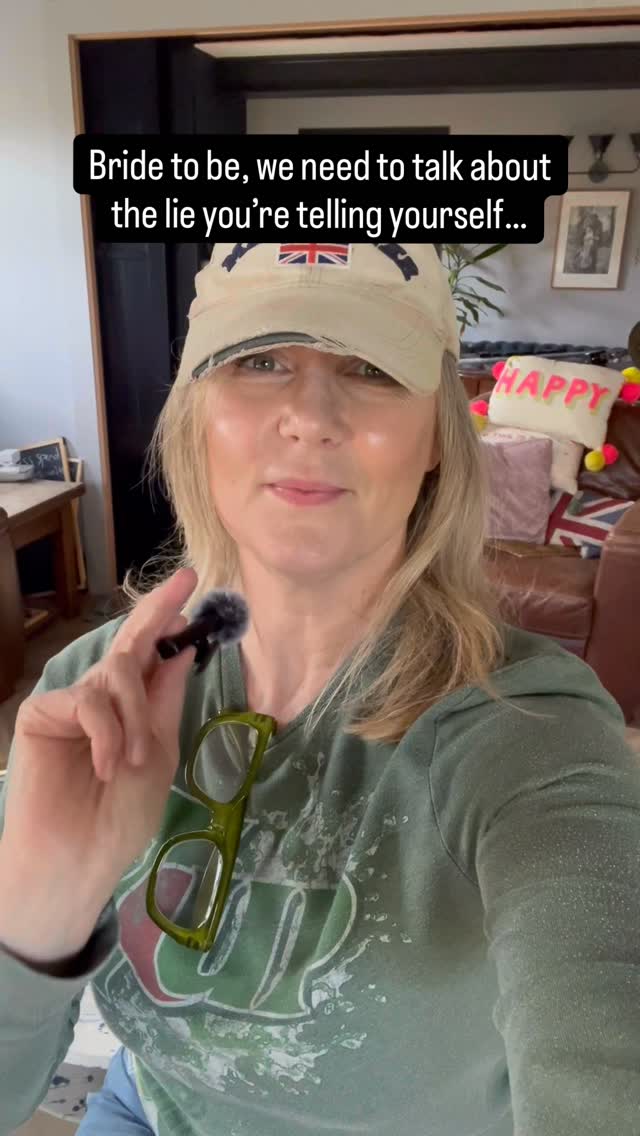 Brides 👰✨ are you looking in the mirror and criticising yourself again?