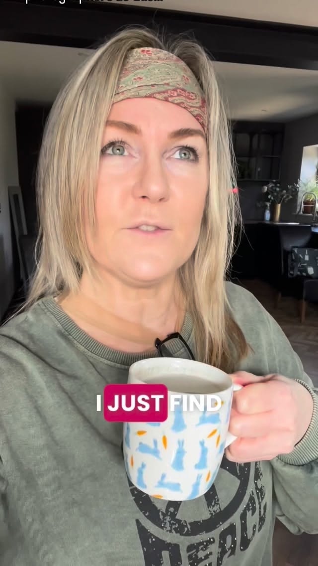 ❌ It pisses me off seeing unethical boudoir photographers do this… getting their clients or model to lay on the floor with little or no clothes on.