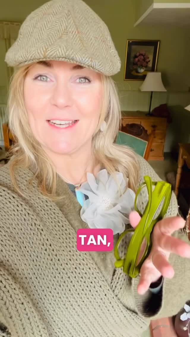 BOUDOIR BRIDE TOP TIPS, PART 10 — Fake Tan ✨

I was in the studio today with a bride-to-be, having a pre-shoot chat.