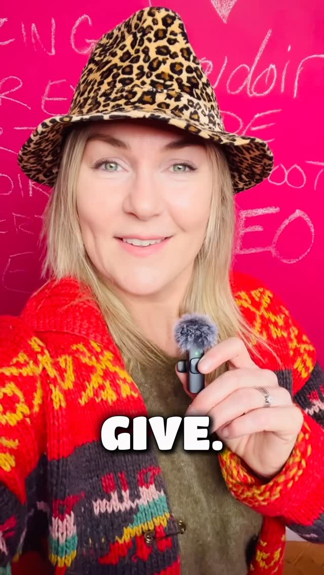 ⭐️The Groom’s Gift Box is my most popular bridal package right now.